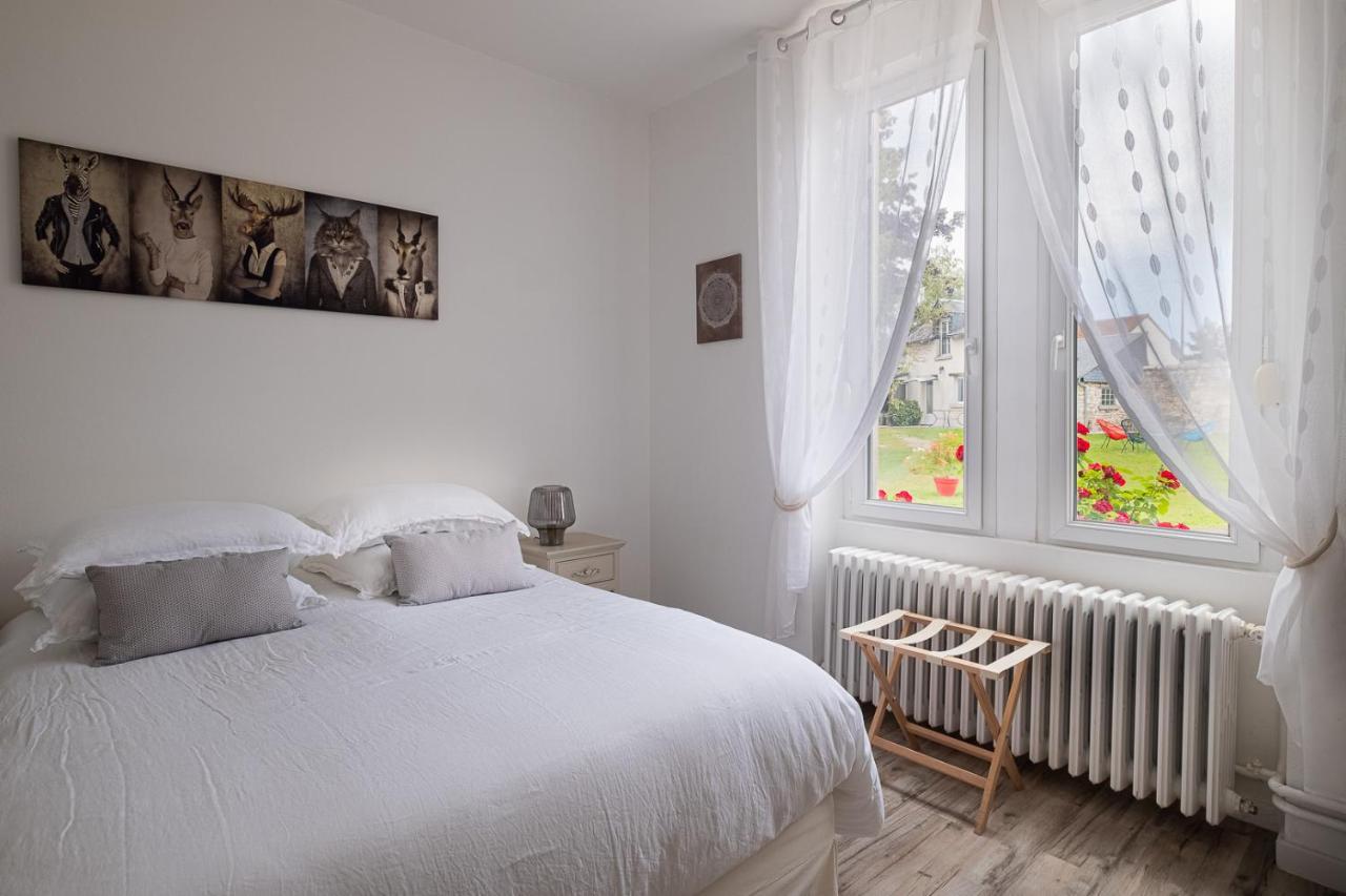 Manoir Des Bertinieres Otel Cravant-les-Coteaux Dış mekan fotoğraf