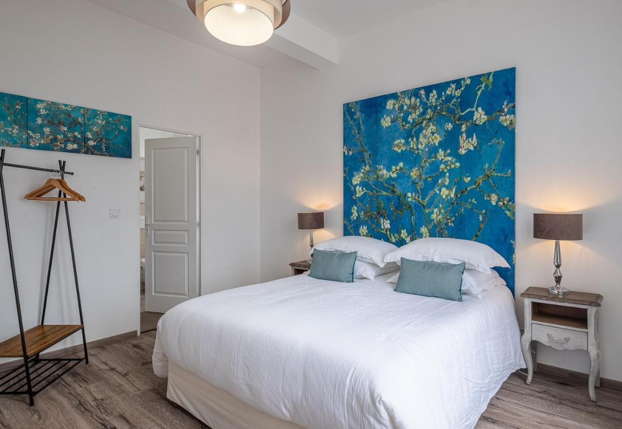 Manoir Des Bertinieres Otel Cravant-les-Coteaux Dış mekan fotoğraf