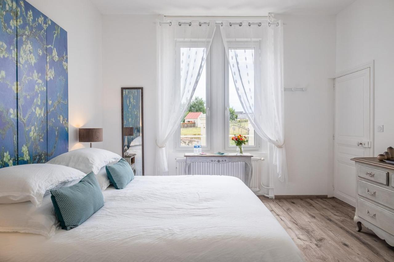 Manoir Des Bertinieres Otel Cravant-les-Coteaux Dış mekan fotoğraf